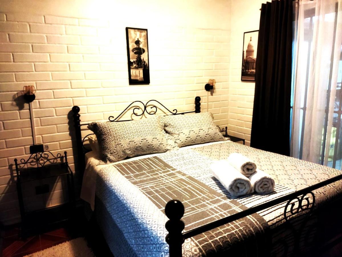 Casa Roble Anejo Bed & Breakfast Santa Cruz Exterior photo