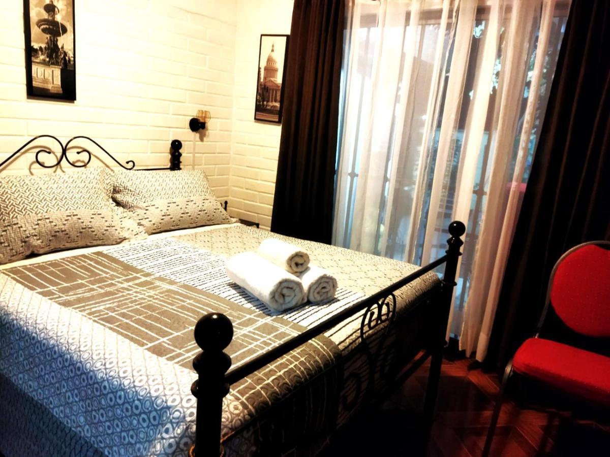 Casa Roble Anejo Bed & Breakfast Santa Cruz Exterior photo